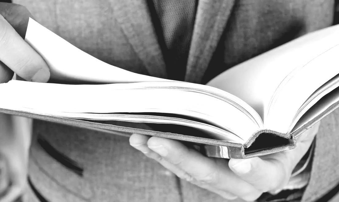 Detaillierte Marktforschung und Wettbewerbsanalyse